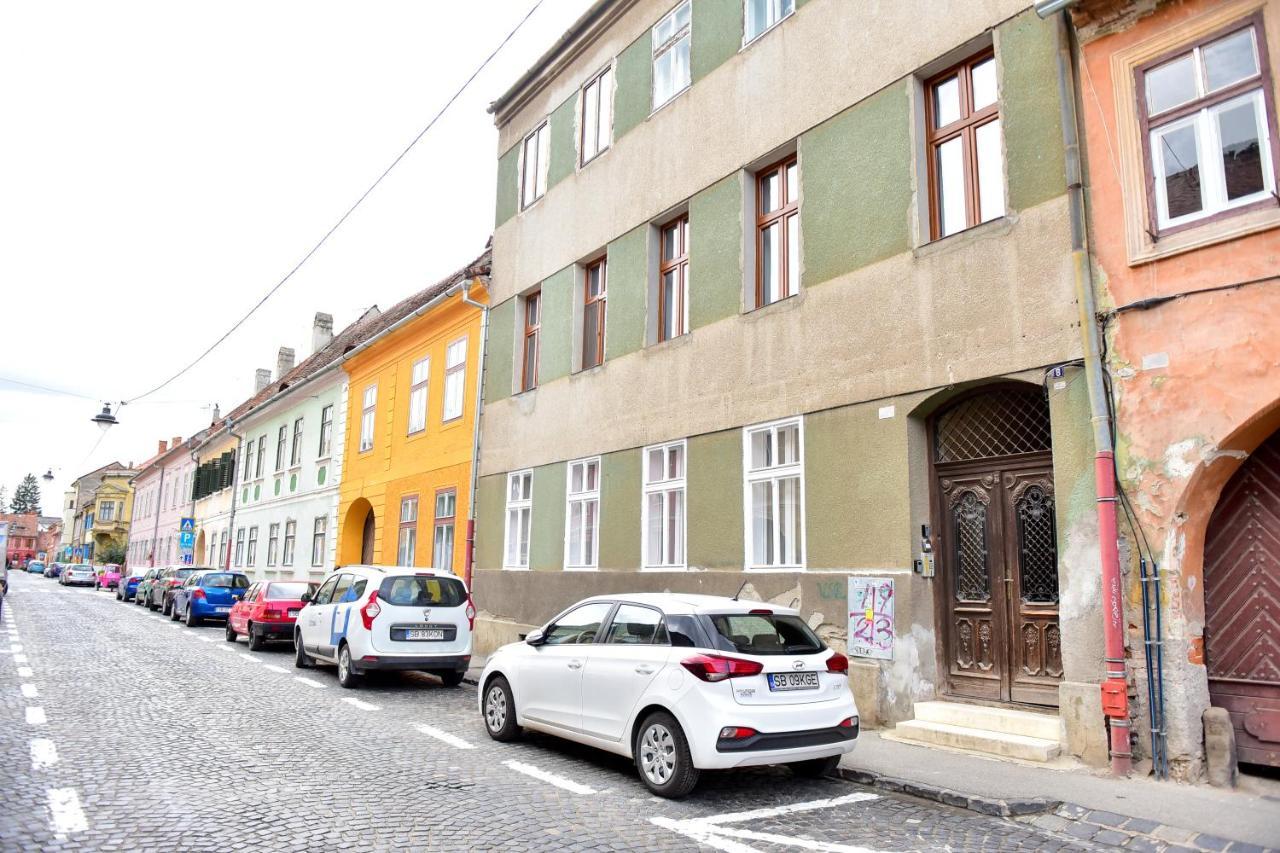 Flh - A&M Central Studio Appartement Sibiu Buitenkant foto